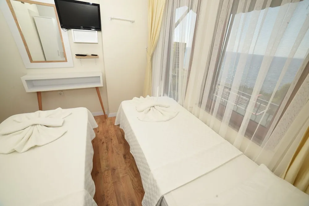 İki Ayrı Yataklı Oda, Balkon, Deniz Manzaralı