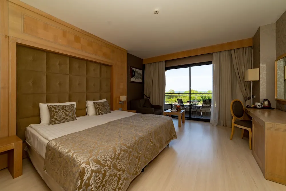 Superior Double Room Land View