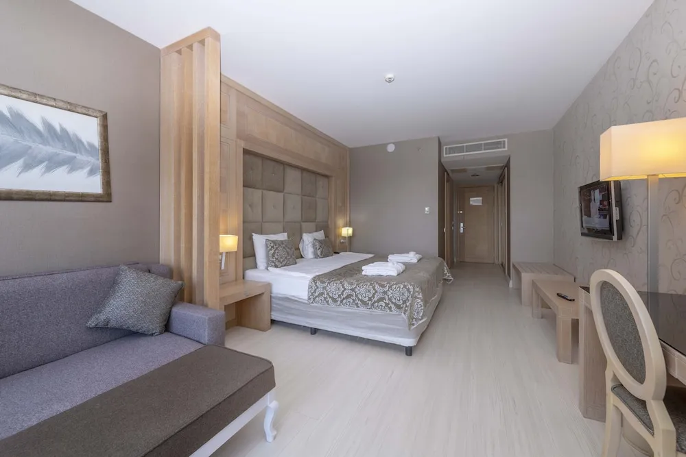 Superior Double Room Land View