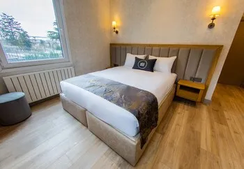 Mateo Hotel