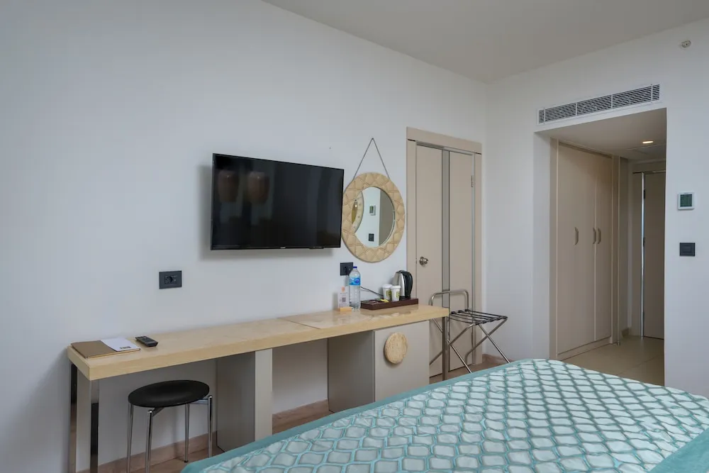 Deluxe Tek Büyük veya İki Ayrı Yataklı Oda, Deniz Manzaralı