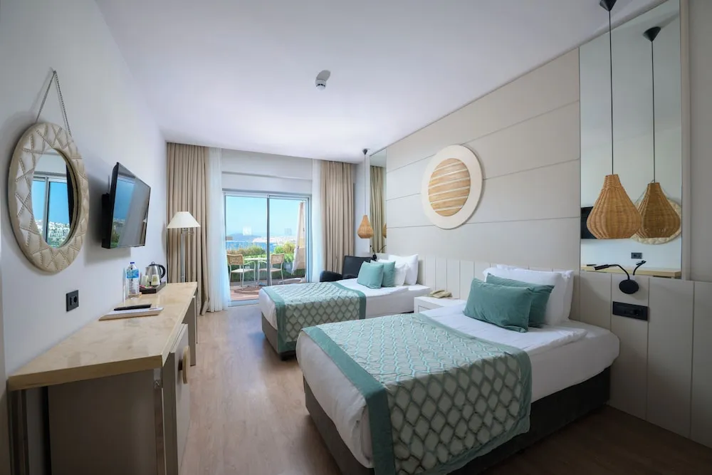 Deluxe Oda, 1 Çift Kişilik veya 2 Tek Kişilik Yatak, Teras, Deniz Manzaralı