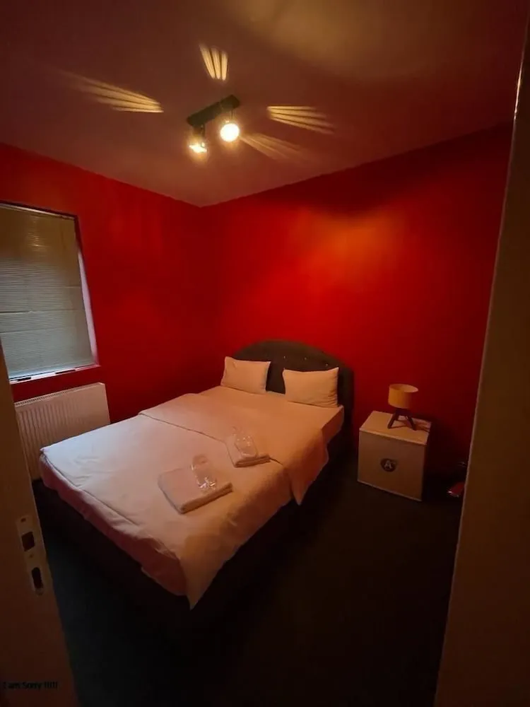 Deluxe Dört Kişilik Oda