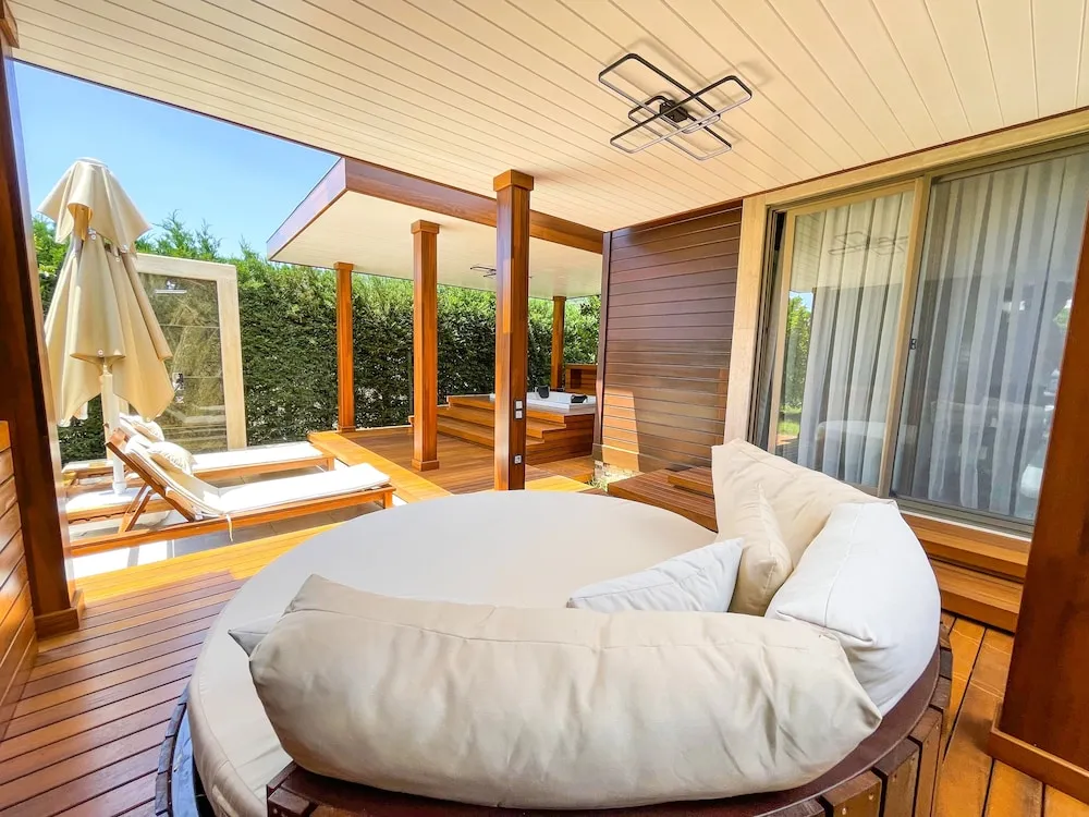 Deluxe Bungalov