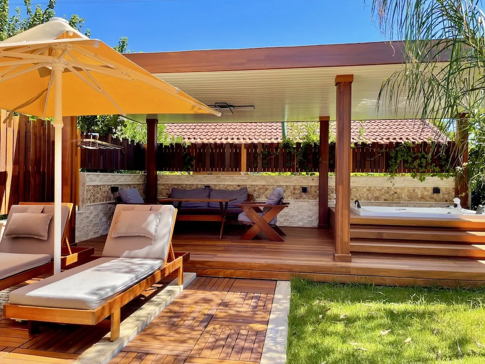 Deluxe Bungalov