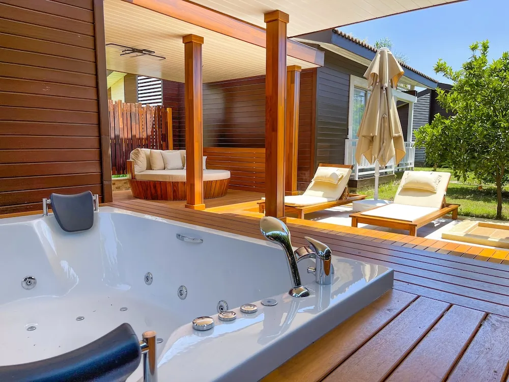 Deluxe Bungalov