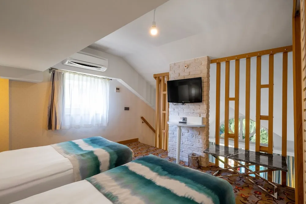 Villa Suite Second Floor