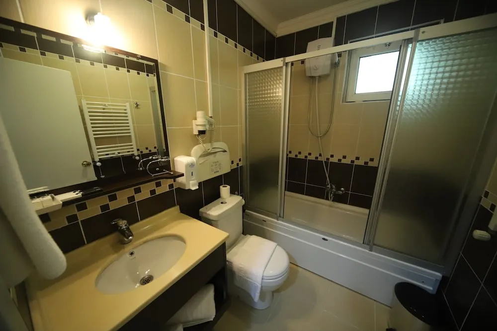 Comfort Tek Büyük Yataklı Oda