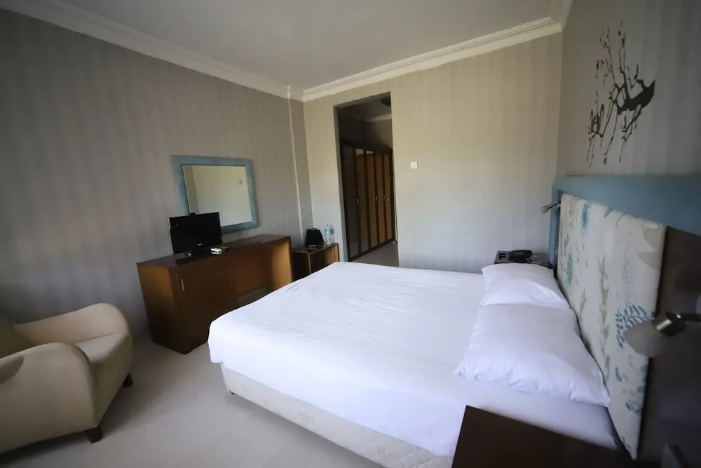 Comfort Tek Büyük Yataklı Oda
