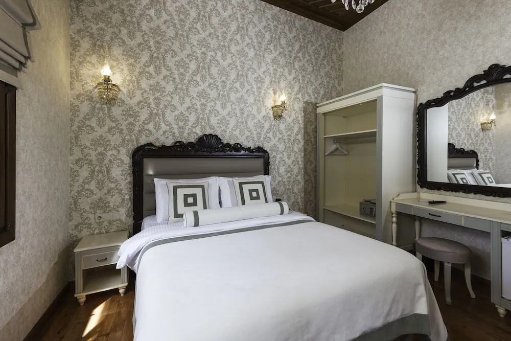 Junior Oda, 1 Büyük (Queen) Boy Yatak ve Çekyat, Banyolu/Duşlu, Şehir Manzaralı