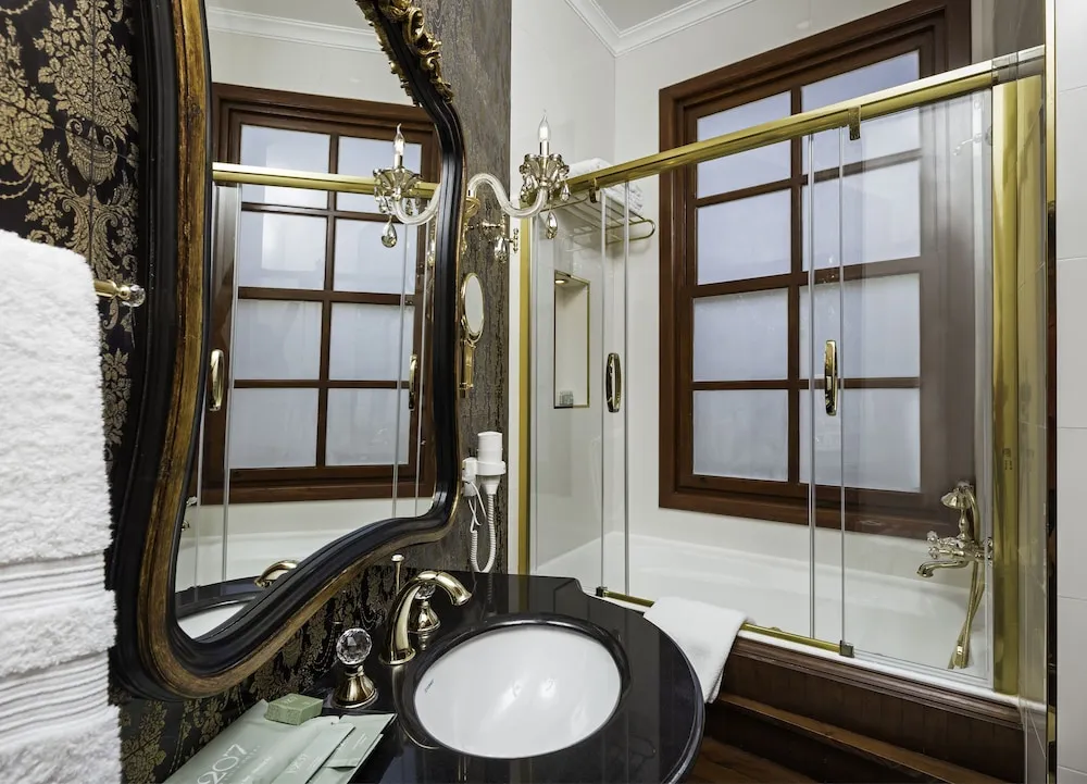 Deluxe Süit, 1 Çift Kişilik Yatak, Banyolu/Duşlu