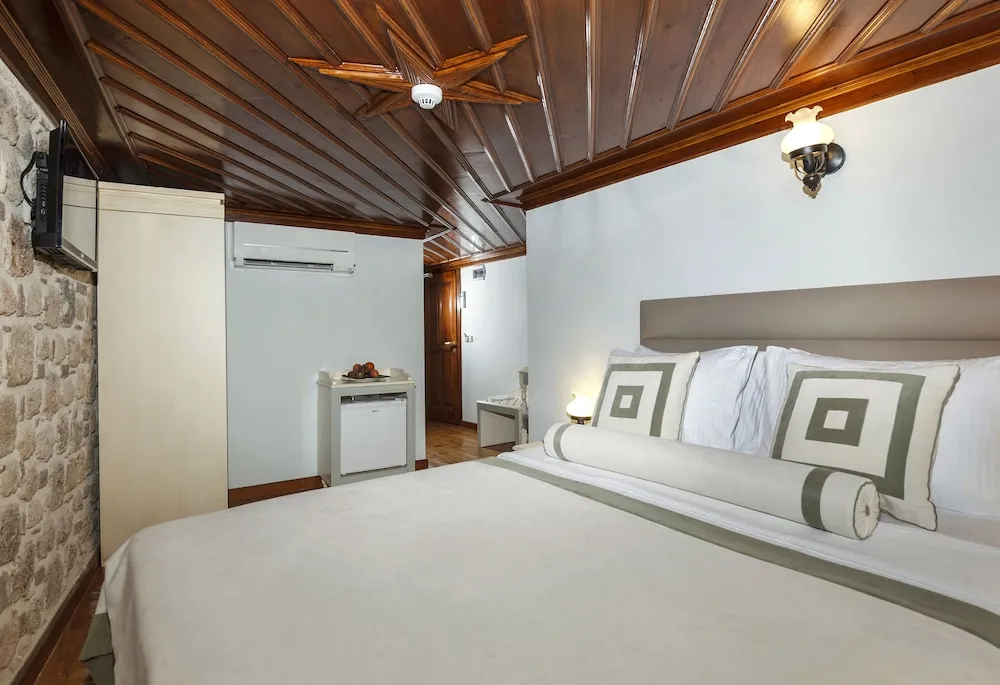 Superior Tek Büyük Yataklı Oda