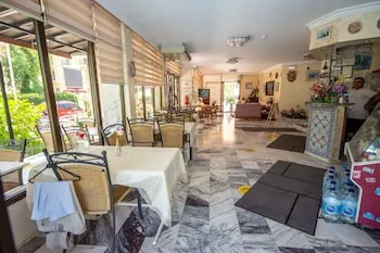 Kamelya Apartments