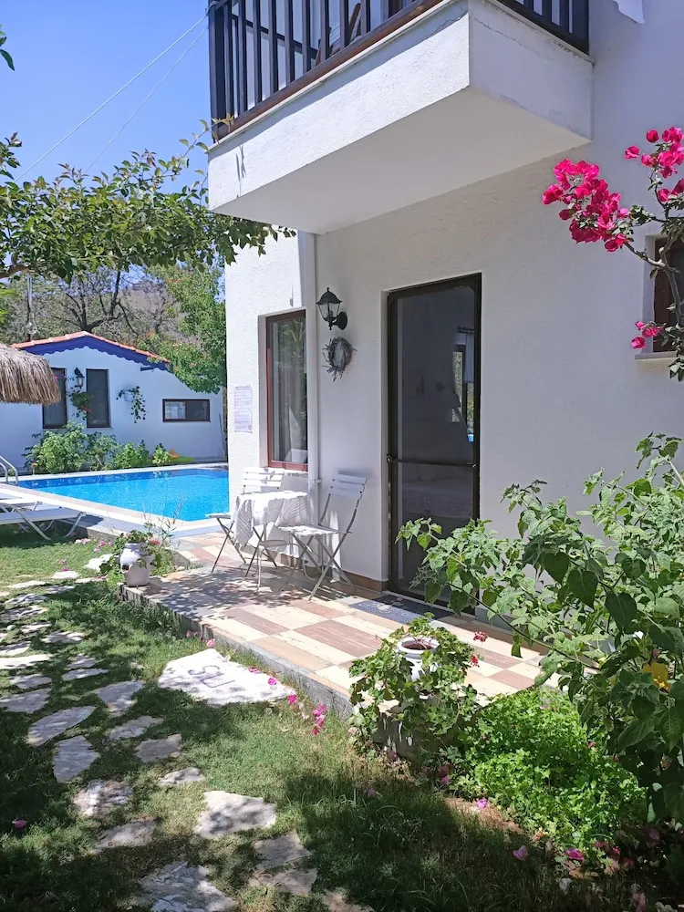 Standard Tek Büyük Yataklı Oda, 1 Yatak Odası, Veranda, Bahçe Manzaralı