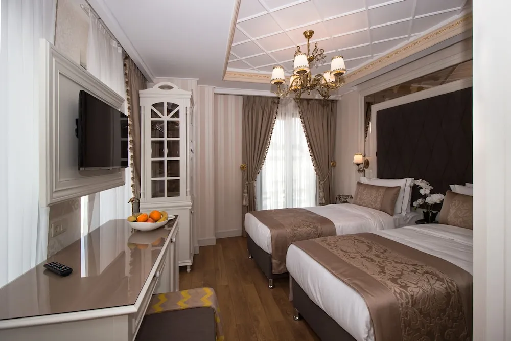 Deluxe Tek Büyük Yataklı Oda