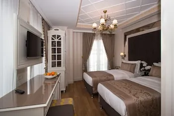 Istanbul Town Hotel