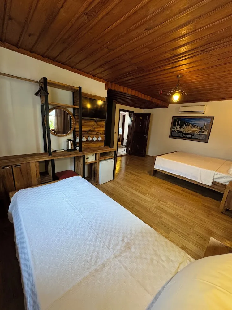 Deluxe Üç Kişilik Oda