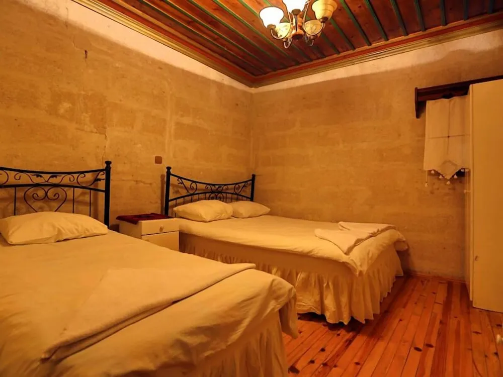 Ortak Ranzalı Oda (Mixed, 14 People)