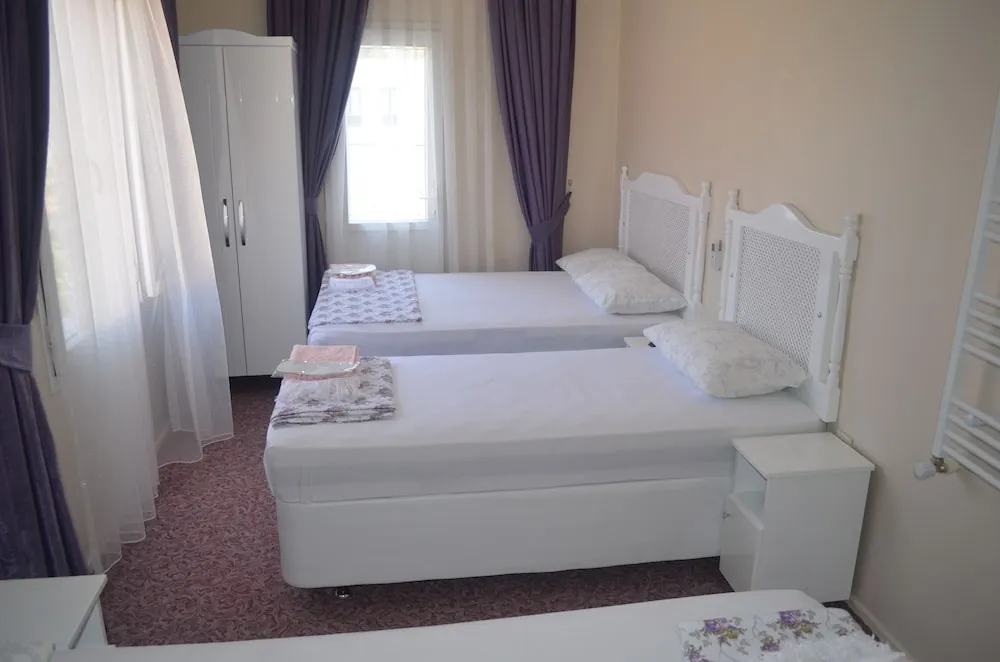 Grand Dört Kişilik Oda, Balkon