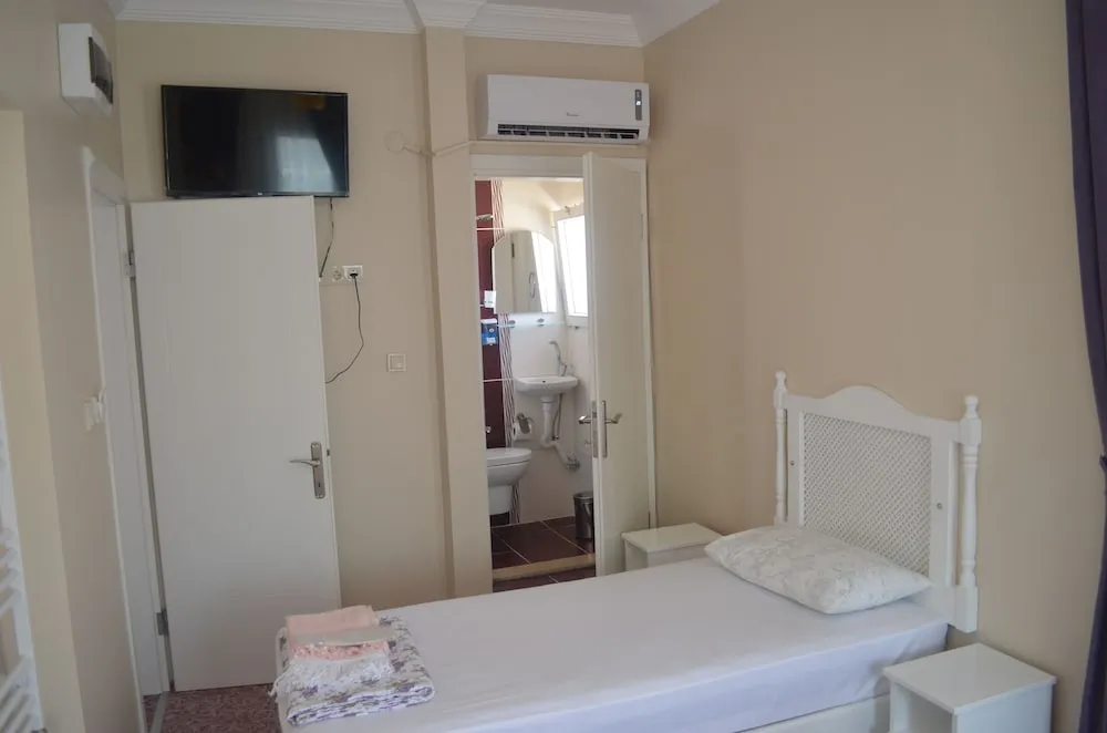 Grand Dört Kişilik Oda, Balkon