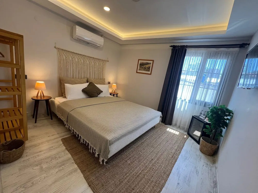 Design Tek Büyük Yataklı Oda