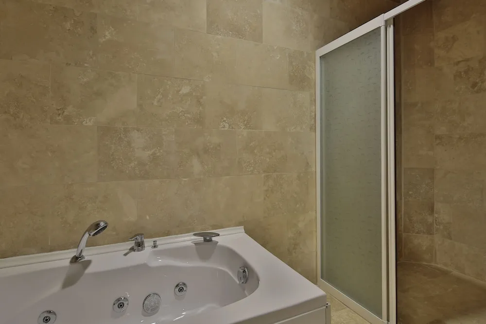 Family Üç Kişilik Oda