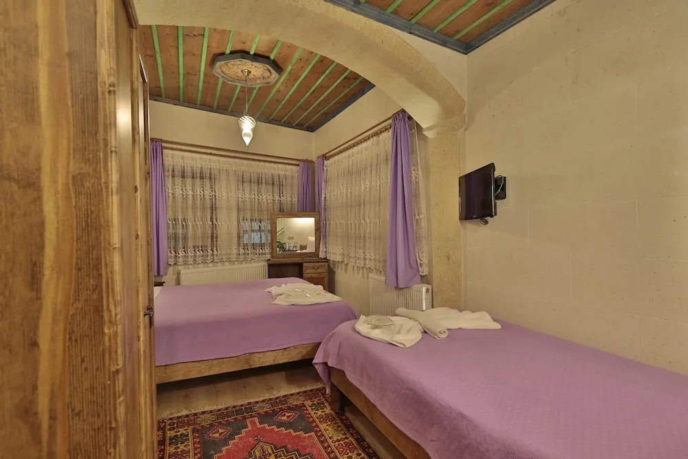 Standard Üç Kişilik Oda