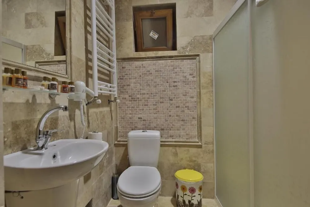 Standard Üç Kişilik Oda