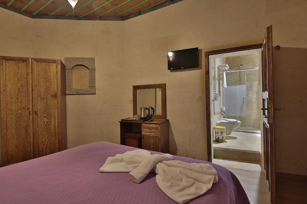 Romantic Tek Büyük Yataklı Oda