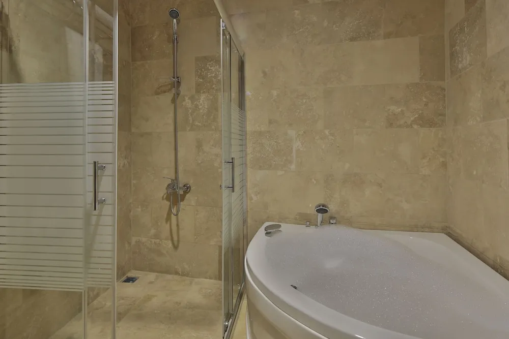 Romantic Tek Büyük Yataklı Oda