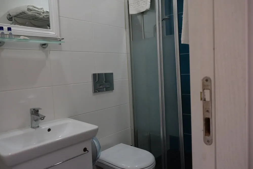 Economy Tek Büyük Yataklı Oda