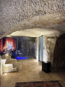 Chakra Special Caves