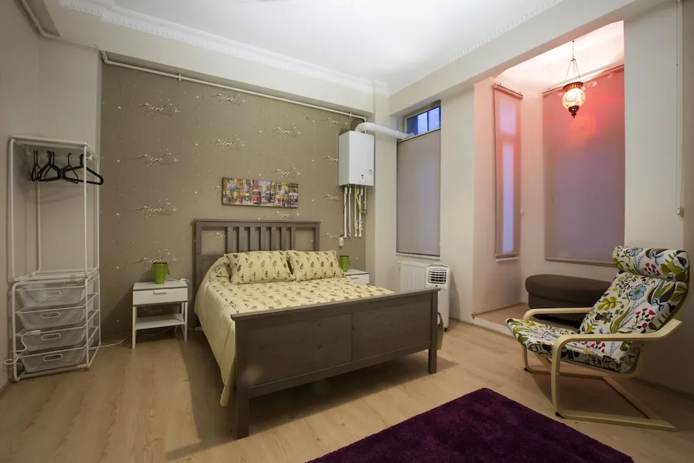 Deluxe Tek Büyük Yataklı Oda