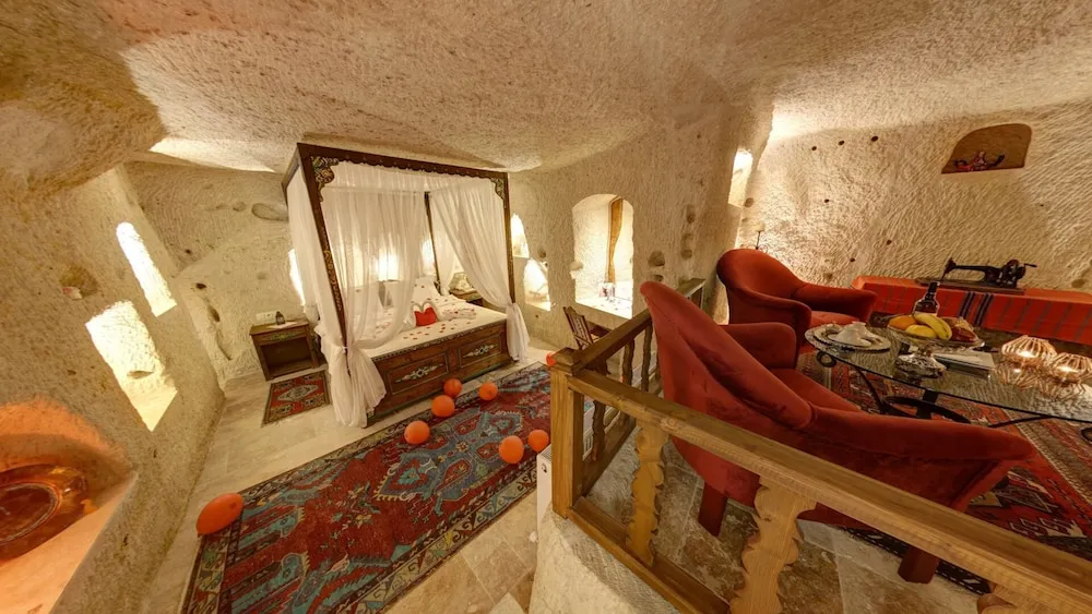 Honeymoon Tek Büyük Yataklı Oda
