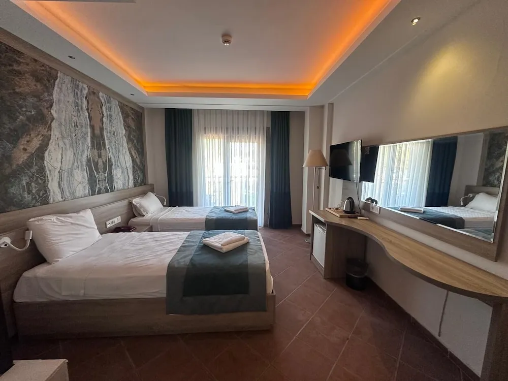 Deluxe Tek Büyük Yataklı Oda