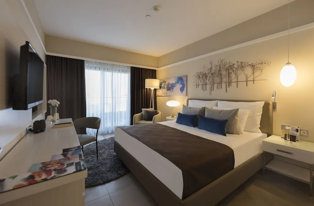 Family Superior Partial Sea View, 2 Adults + 2 Children