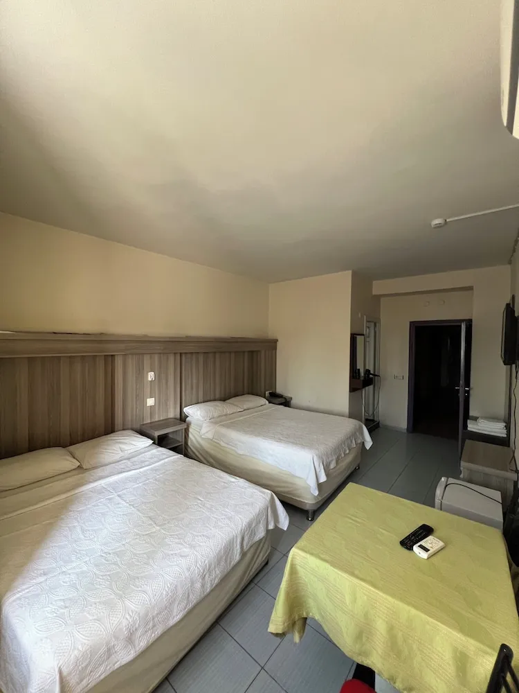 Basic Dört Kişilik Oda