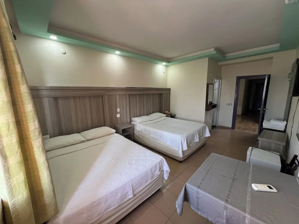 Basic Dört Kişilik Oda