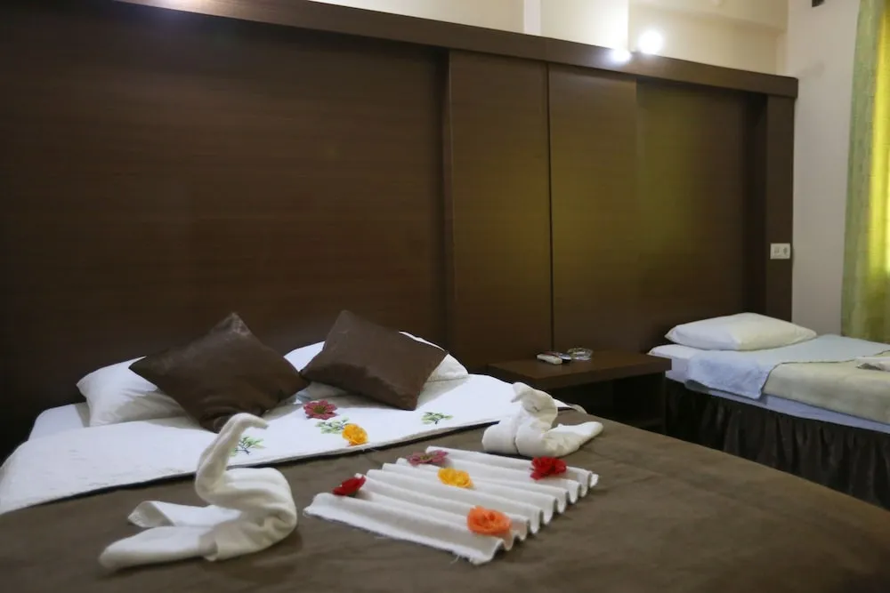 Basic Tek Büyük veya İki Ayrı Yataklı Oda