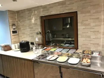 Nur Hotel