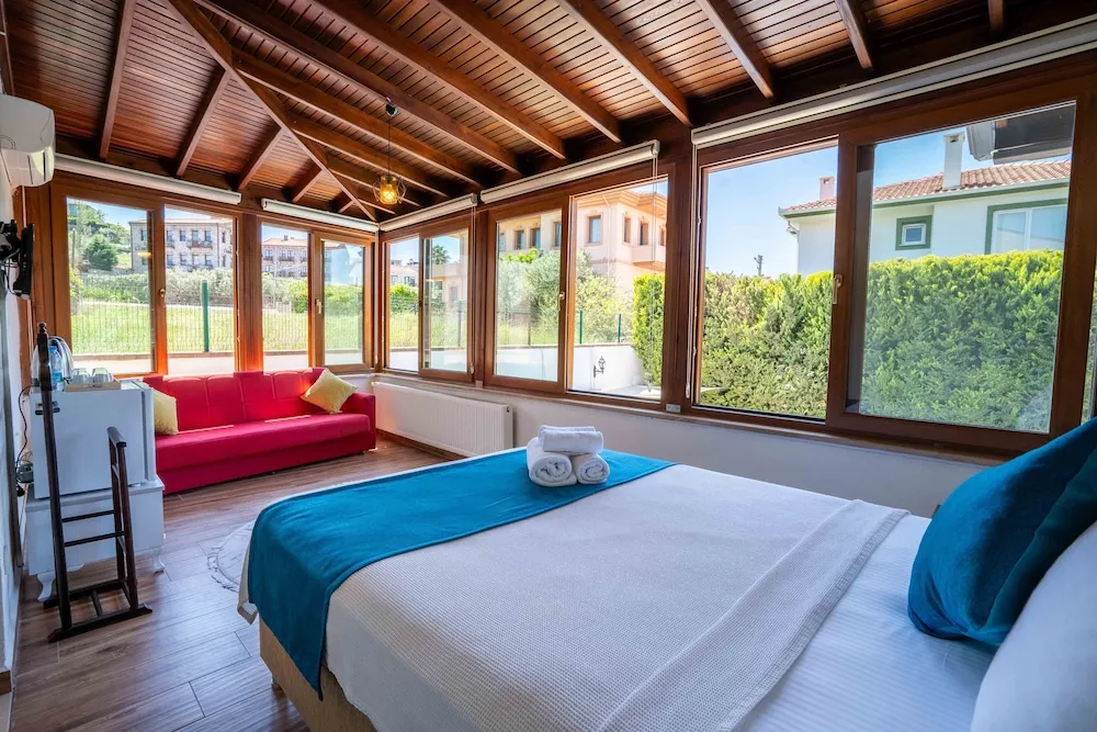 Deluxe Tek Büyük Yataklı Oda