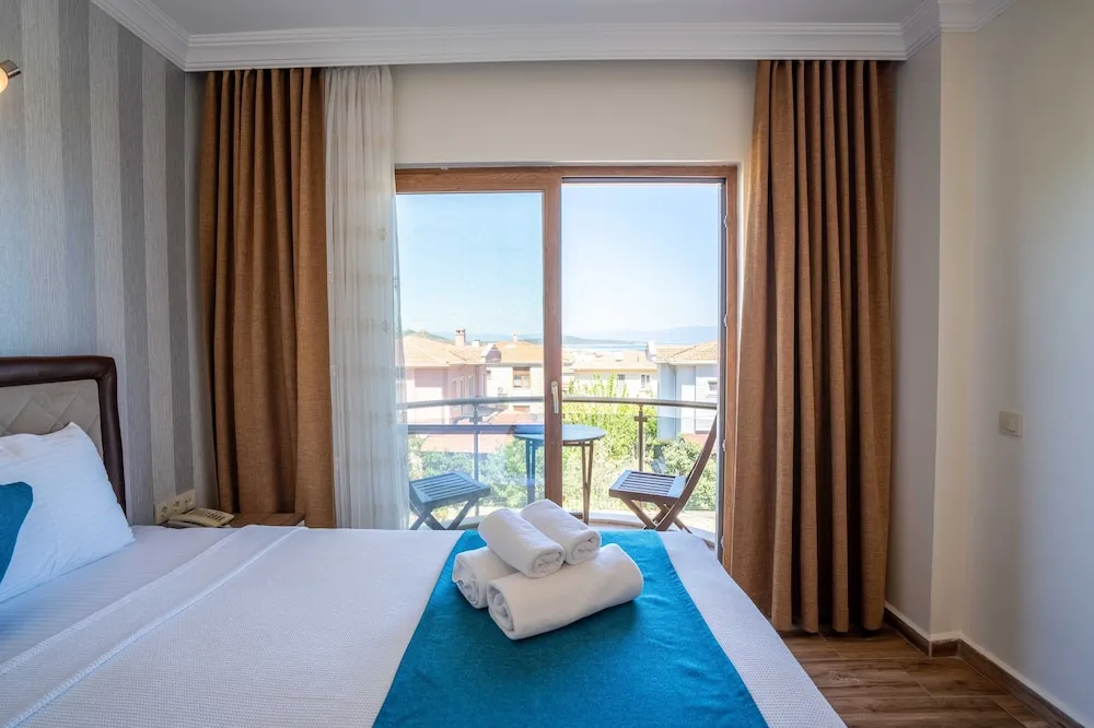 Standart Oda Deniz Manzarali