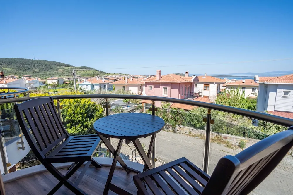 Standart Oda Deniz Manzarali