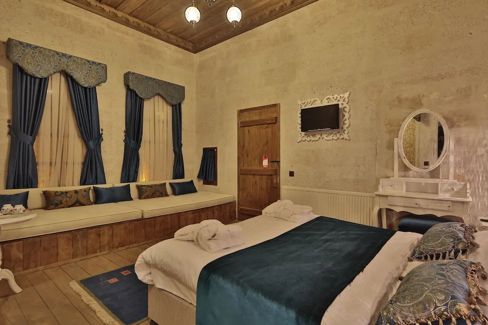 Family Oda, Sıcak Su Küveti