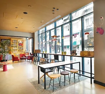 Cloud7 Hotel