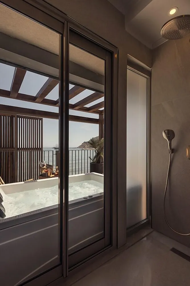 King Suite, Sea View, Main Building