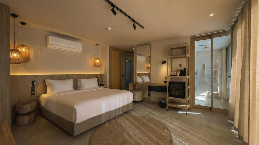 Deluxe Suite, Sea View, Main Building