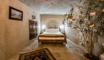 Sarıhan Cave Hotel