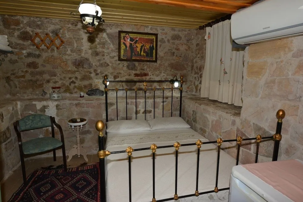 Stone Room (Basement)