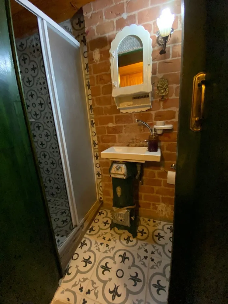 Stone Room (Basement)